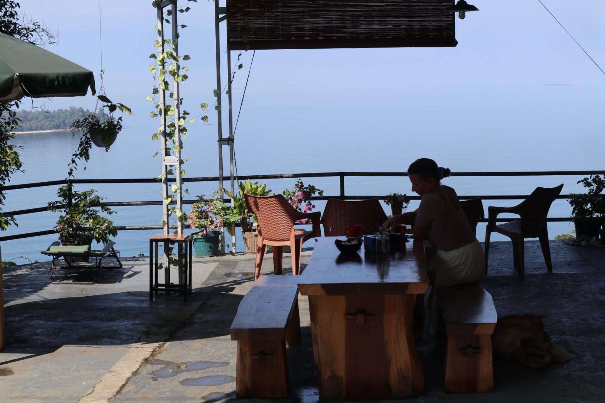 The View Padang, Amazing View, 8 Mins Mentawai Fast Ferry, Cold Beer,Close To Restaurants Exteriér fotografie