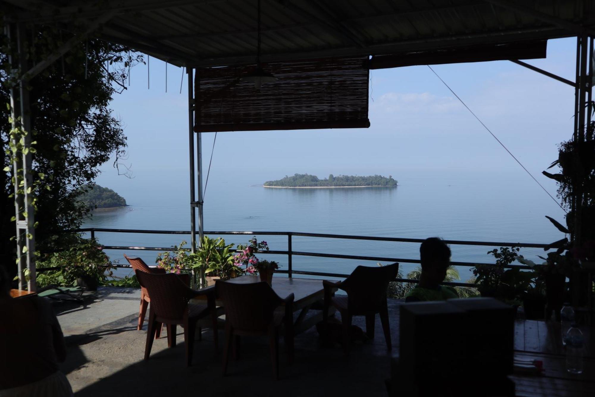 The View Padang, Amazing View, 8 Mins Mentawai Fast Ferry, Cold Beer,Close To Restaurants Exteriér fotografie